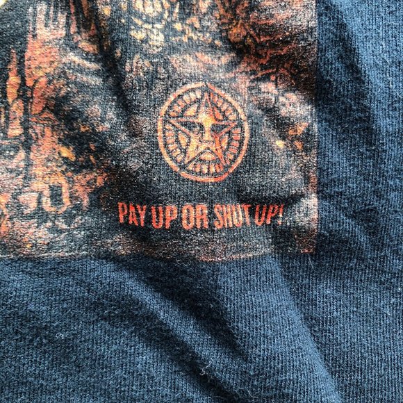 >>SOLD<< Obey Propaganda T-Shirt - Picture 4 of 7